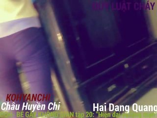 Teen schoolgirl Pham Vu Linh Ngoc shy peeing Hai Dang Quang school Chau Huyen Chi bitch